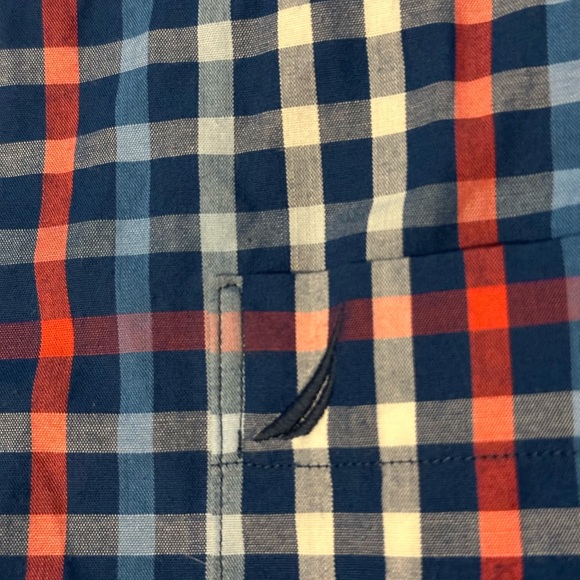 NAUTICA Shirts, Red Blue White Short Sleeves XL - Picture 5 of 7